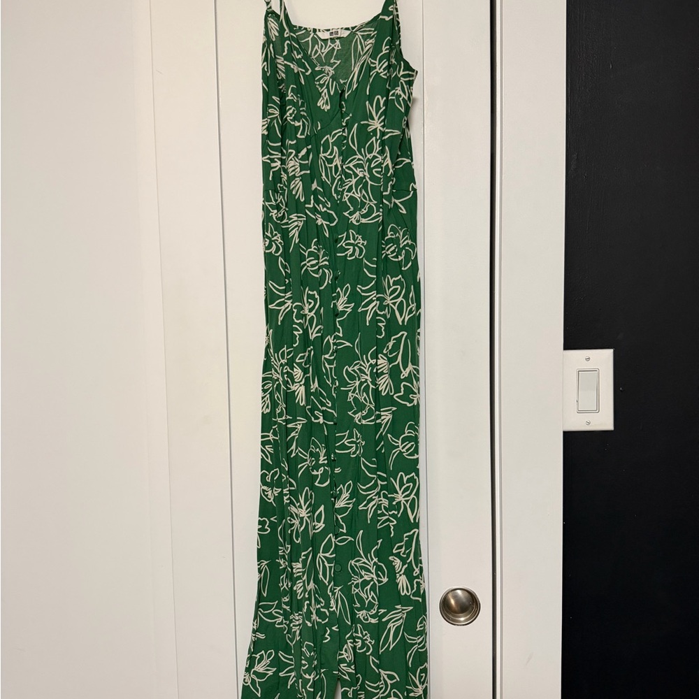 Uniqlo Size M Green Floral Maxi Dress - Elegant Summer Slip Dress